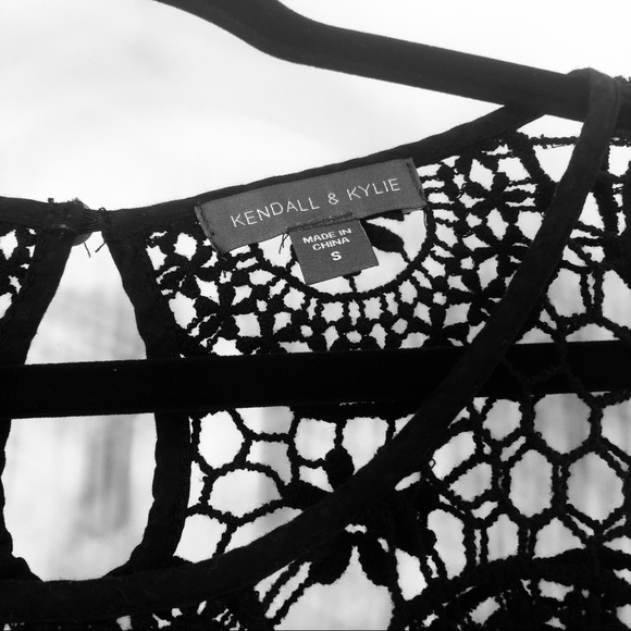 Kendall and Kylie Crochet Bell Sleeve Shirt Small - Picture 2 of 5